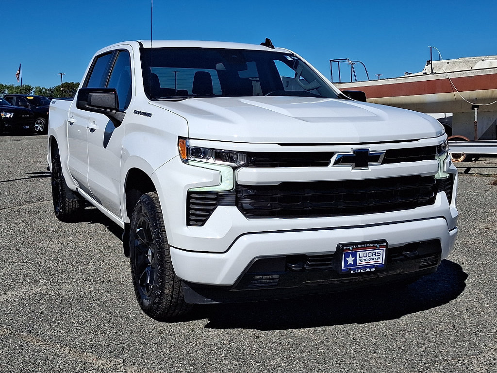 Used 2026 Chevrolet Silverado 1500 RST AWD/4WD image 2