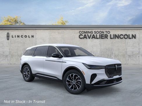 New 2026 Lincoln Nautilus Premier image 7