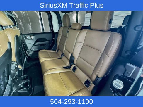 Used 2021 Jeep Gladiator Rubicon AWD/4WD image 25