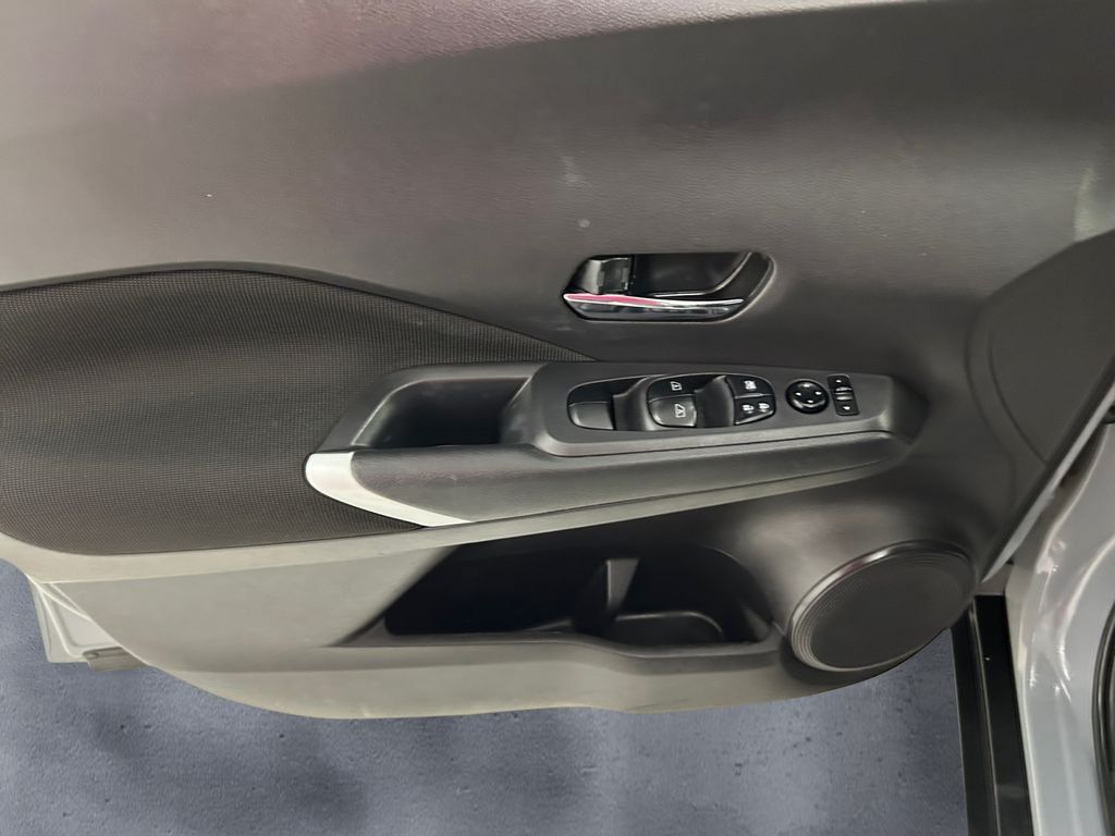 Used 2024 Nissan Kicks SV FWD image 12