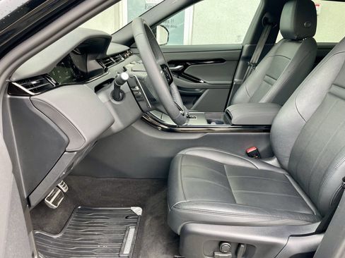 Certified 2024 Land Rover Range Rover Evoque Dynamic SE image 14