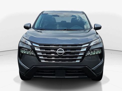 Used 2025 Nissan Rogue SV FWD image 12
