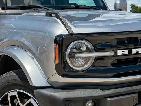 Used 2023 Ford Bronco Outer Banks AWD/4WD image 10