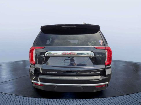 Used 2023 GMC Yukon XL SLT w/ SLT Premium Package AWD/4WD image 5