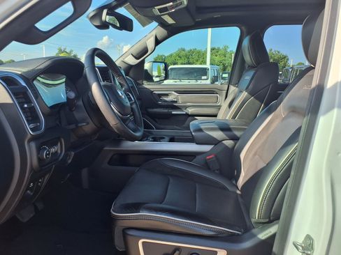 Used 2020 RAM 1500 Laramie w/ Sport Appearance Package AWD/4WD image 11