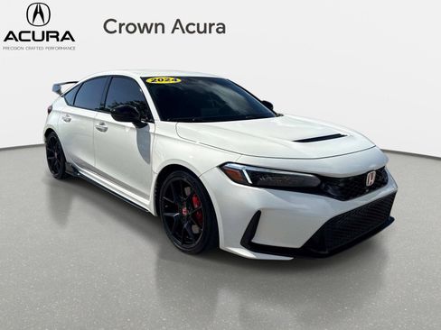 Used 2024 Honda Civic Type R image 6