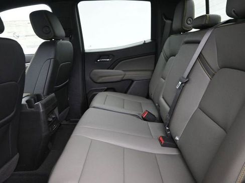 New 2026 Chevrolet Colorado ZR2 AWD/4WD image 18