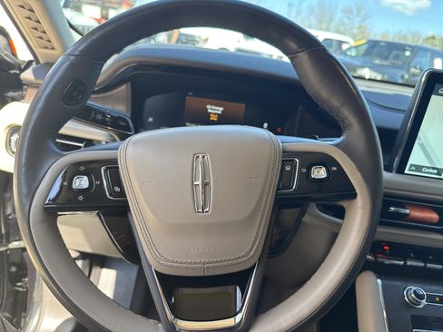 Used 2022 Lincoln Aviator Reserve w/ Equipment Group 201A image 26