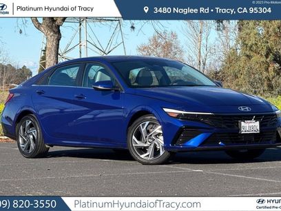 Used 2025 Hyundai Elantra Limited