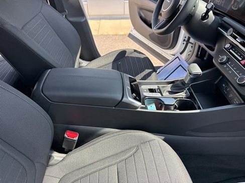 Used 2025 Hyundai Santa Cruz SE image 29