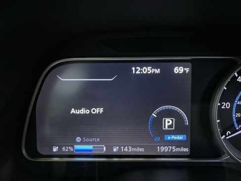 Used 2024 Nissan Leaf SV Plus image 19