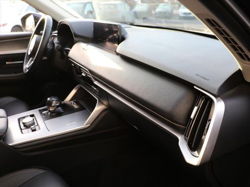 Certified 2024 MAZDA CX-90 3.3 Turbo w/ Preferred Package image 8