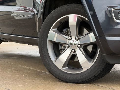 Used 2015 Jeep Grand Cherokee Overland image 10