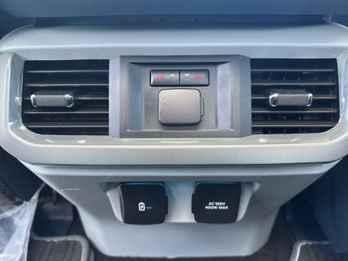 Used 2021 Ford F150 Limited image 12