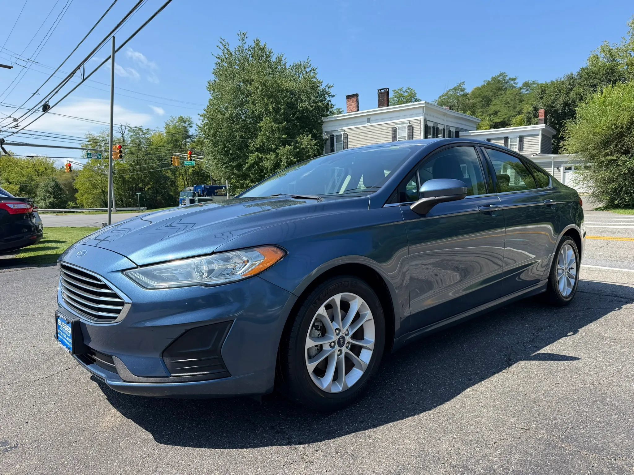 Used 2019 Ford Fusion SE FWD image 3