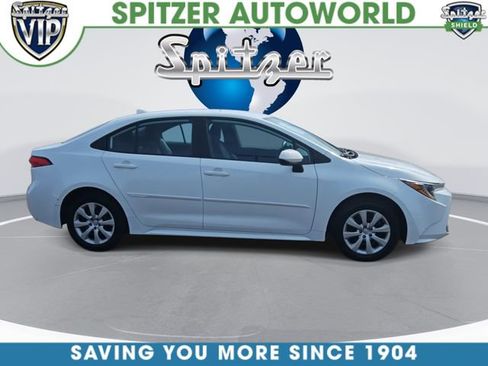 Used 2022 Toyota Corolla LE image 9