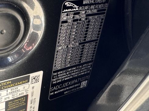 Used 2023 Jaguar F-PACE S image 31