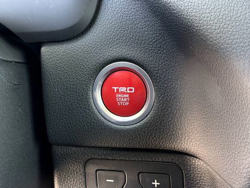 Used 2022 Toyota Tundra Limited w/ TRD Off-Road Package image 22