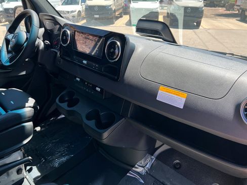 New 2026 Mercedes-Benz Sprinter 2500 image 22