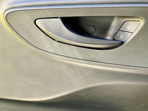 Used 2025 Mercedes-Benz Sprinter 2500 image 29