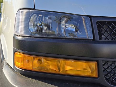 New 2025 Chevrolet Express 2500 w/ Driver Convenience Package image 10