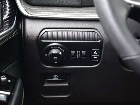 Used 2022 Jeep Wagoneer Series III w/ Flexible Seating Group AWD/4WD image 48