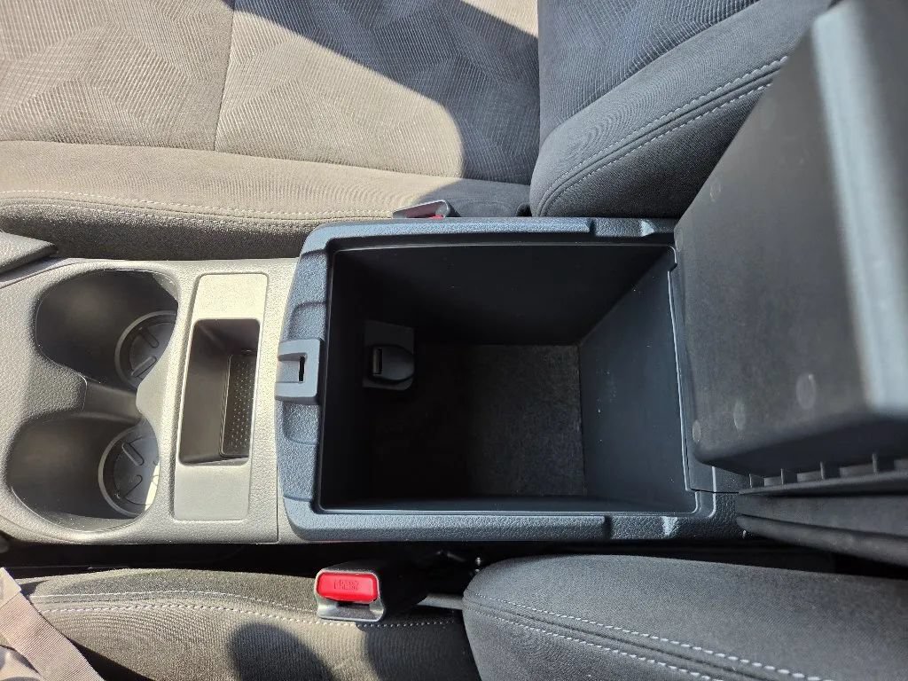 Used 2015 Nissan Rogue S FWD image 37