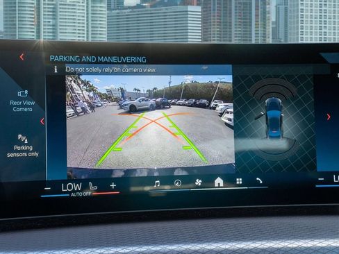 Used 2025 BMW M240i xDrive Coupe image 30