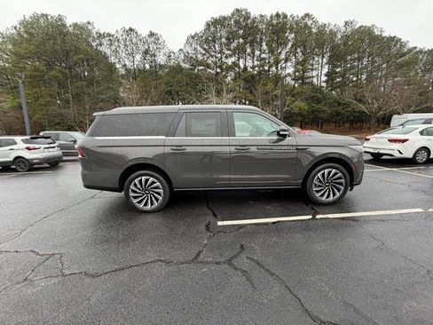 New 2025 Lincoln Navigator L Black Label image 7