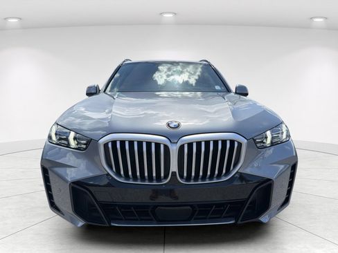 Certified 2025 BMW X5 xDrive40i AWD/4WD image 2