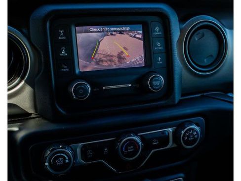 Used 2021 Jeep Wrangler Unlimited Sport image 17