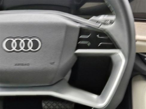 New 2025 Audi Q5 Premium image 15