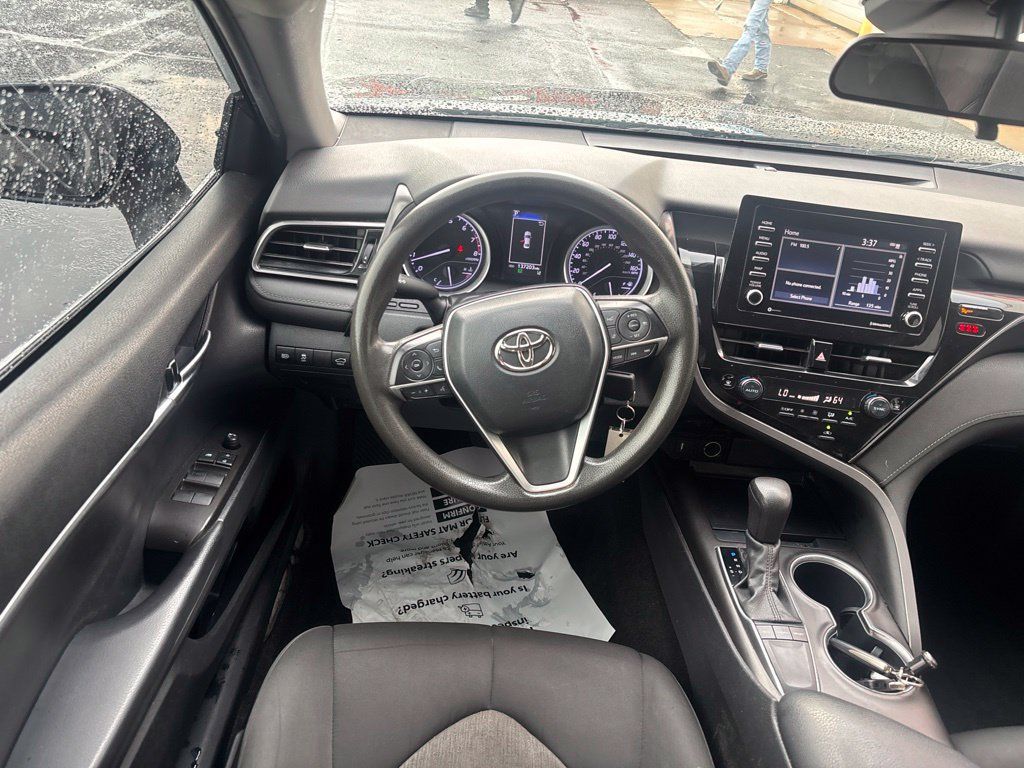 Used 2022 Toyota Camry LE FWD image 2