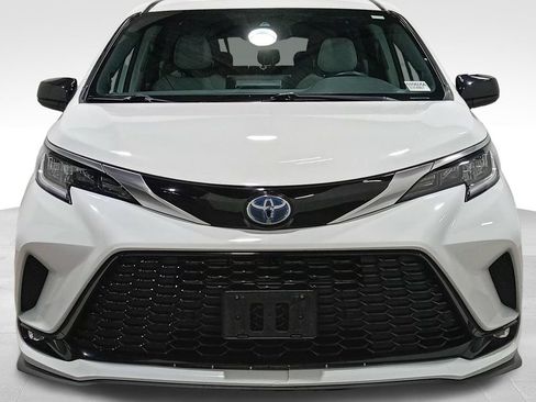Used 2021 Toyota Sienna XSE w/ XSE Plus Package FWD image 10