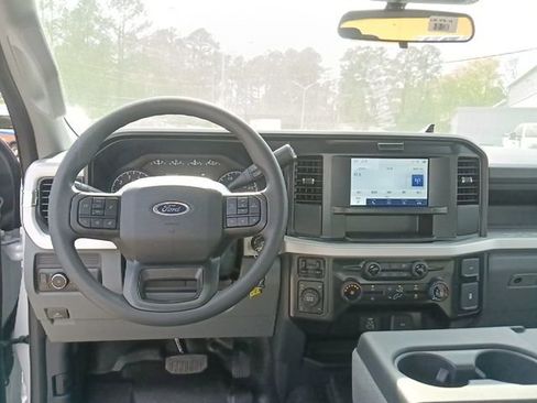 New 2026 Ford F250 XL w/ XL Chrome Package image 27