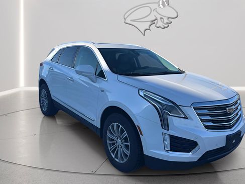 Used 2017 Cadillac XT5 Luxury w/ Driver Awareness Package image 13