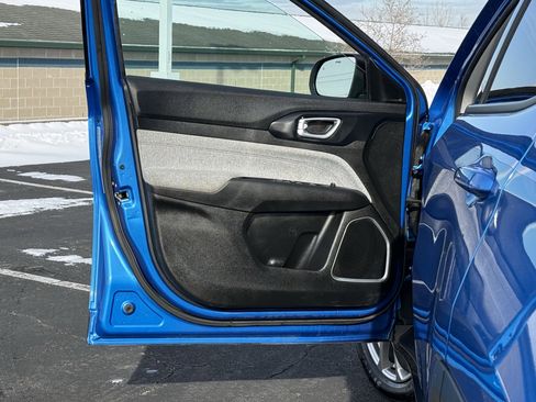 Used 2022 Jeep Compass Latitude image 20