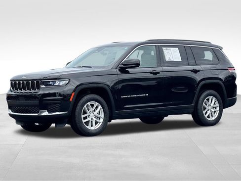 Used 2025 Jeep Grand Cherokee L Laredo w/ Trailer Tow Package AWD/4WD image 3