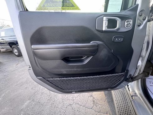 Used 2021 Jeep Wrangler Unlimited Sport image 20