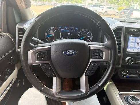 Used 2019 Ford Expedition Platinum AWD/4WD image 14