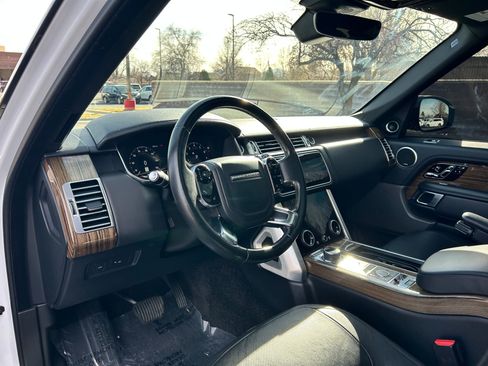 Used 2018 Land Rover Range Rover HSE image 10