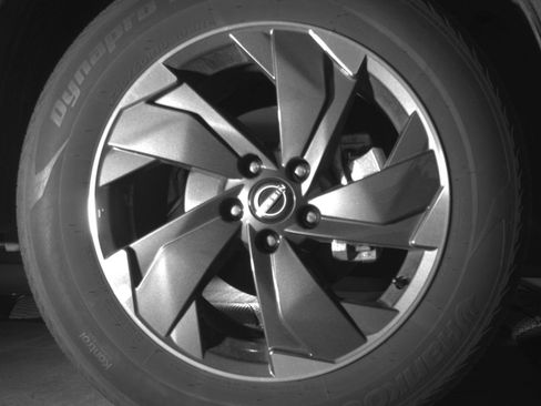 Used 2025 Nissan Rogue SV AWD/4WD image 16