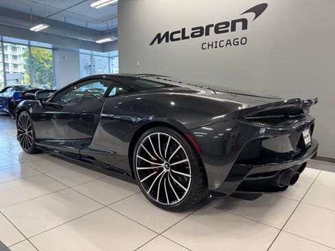 Used 2022 McLaren GT image 3