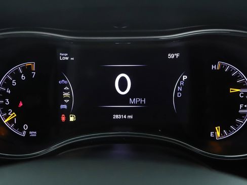 Certified 2022 Jeep Grand Cherokee Laredo X image 13