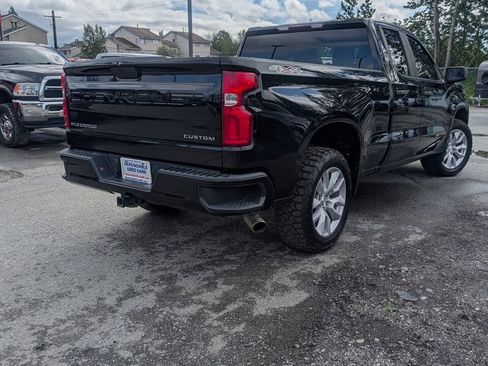 Used 2019 Chevrolet Silverado 1500 Custom w/ Custom Value Package AWD/4WD image 5