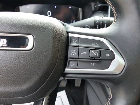 Used 2022 Jeep Compass High Altitude AWD/4WD image 26