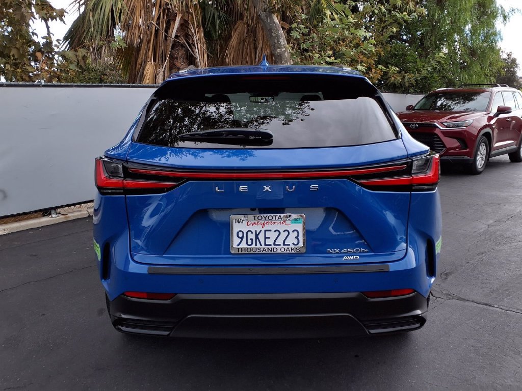 Used 2024 Lexus NX 450h+ AWD w/ Vision Package image 7