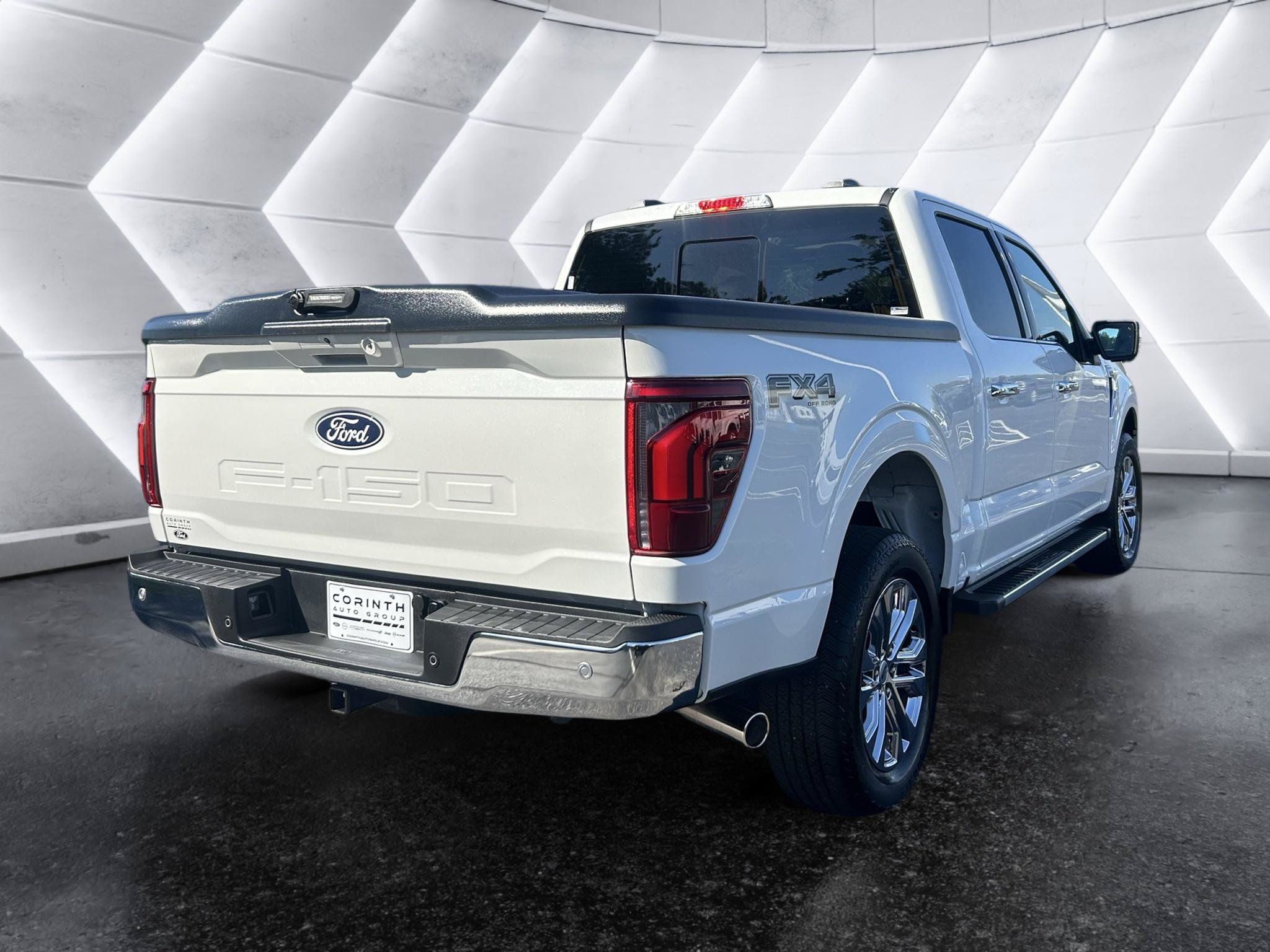 Used 2025 Ford F150 Lariat w/ Equipment Group 501A Mid AWD/4WD image 7