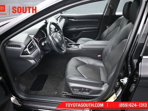 Used 2024 Toyota Camry XSE FWD image 9