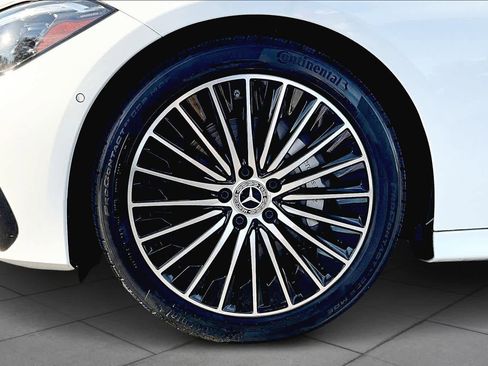 Certified 2025 Mercedes-Benz CLE 300 4MATIC Coupe image 10